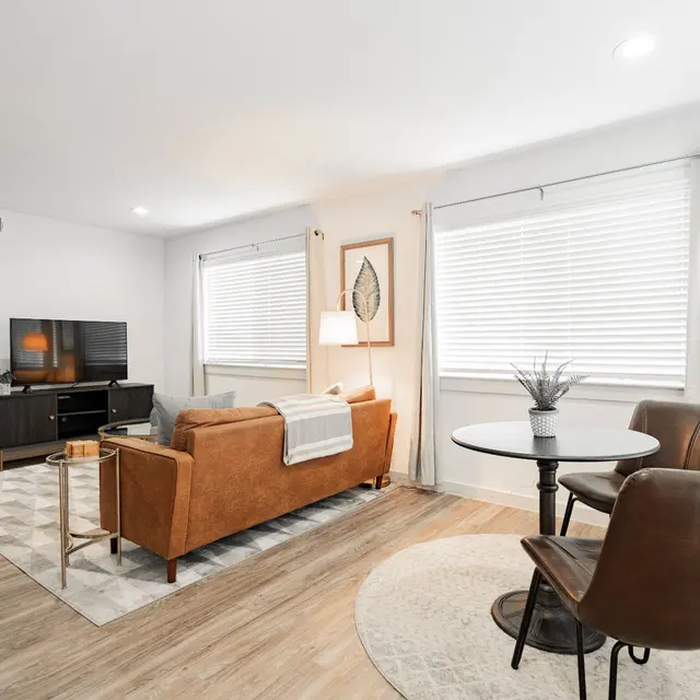 Kirby Yards at Bishop Ridge - Home Decor, Interior Design, Furniture