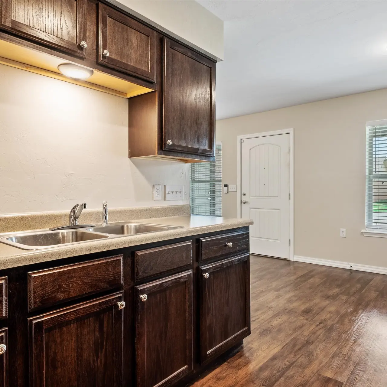 Village on Green Village on Green - Wood