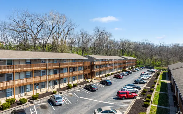Sugar Creek - Outdoors, Building, Car