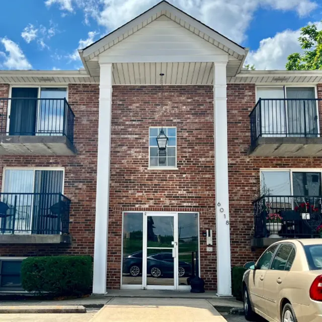 White Oak Terrace - Building, Housing, House