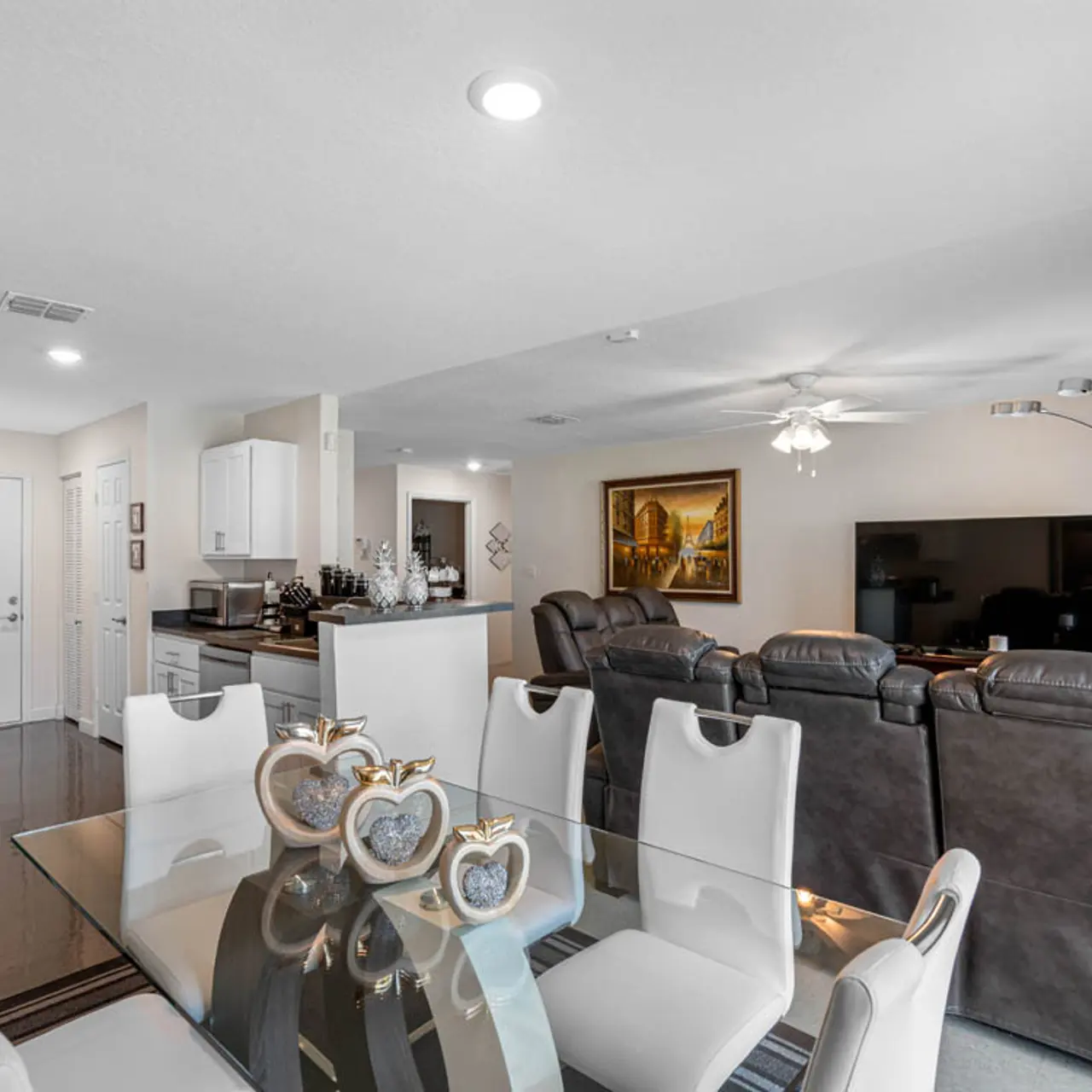 Merritt Place Estates - Dining Room, Dining Table, Furniture