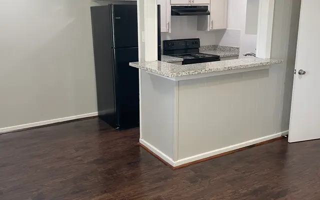 Palms of Clute Palms of Clute - Floor, Flooring, Corner