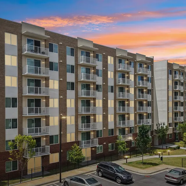 Resia Willows Apartments in Decatur GA  (52).jpg