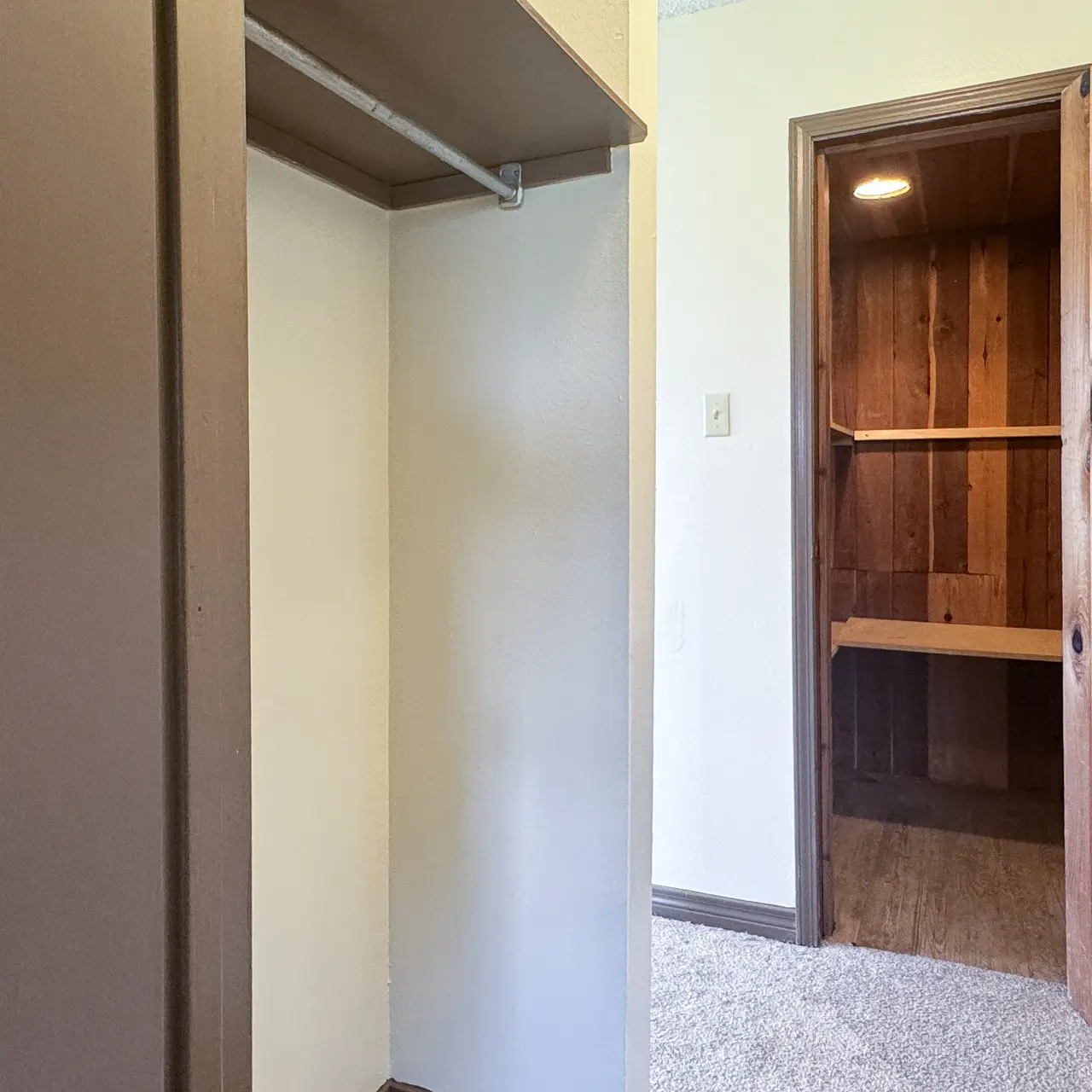 Closet, Interior, Organization