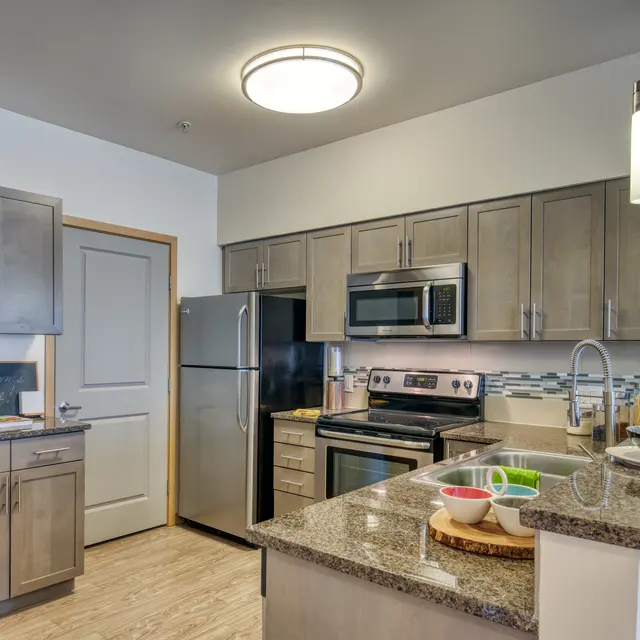 Bldg_2_Model IMG_2063_A9-edit.jpg