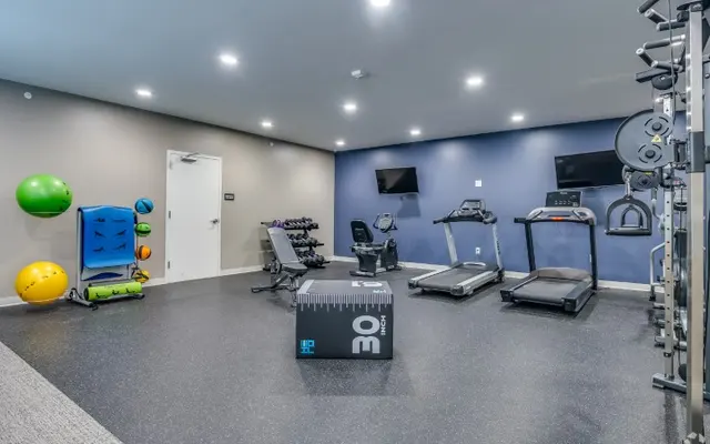 1633-On-The-Park (4) (Small).jpg 1633-On-The-Park (4) (Small).jpg