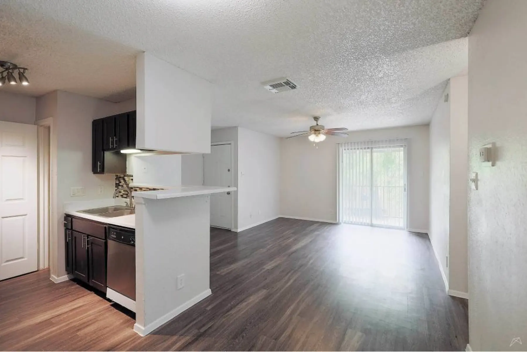 p2527060_Bridge_at_South_PointB_6_2_FloorPlan.jpg