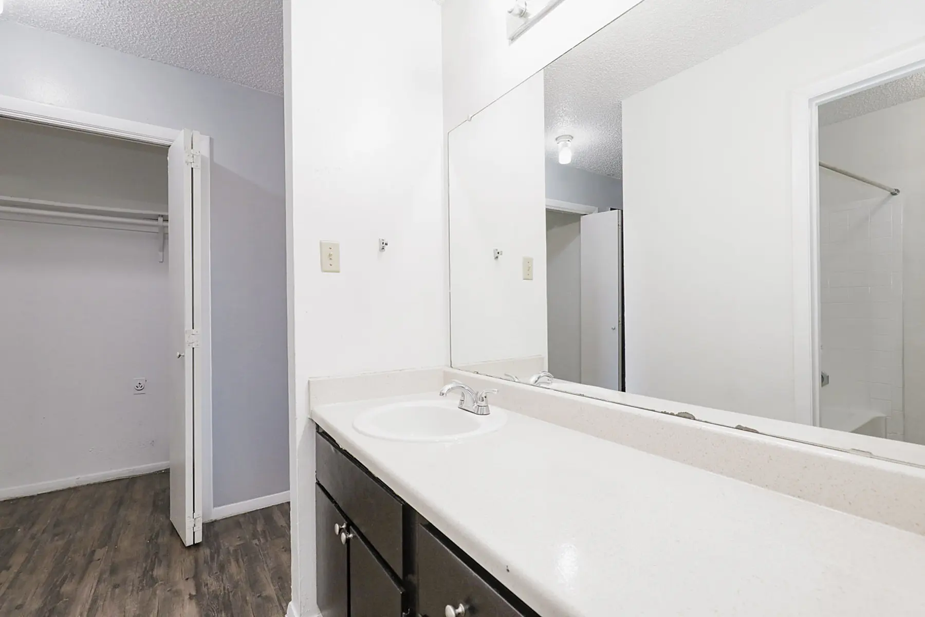 98ee3075-53ca-4290-ad05-cfe7699e2d8f.jpg 98ee3075-53ca-4290-ad05-cfe7699e2d8f.jpg