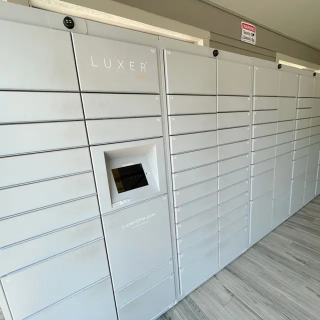 Jamestown-Place-Apts-Bossier-City_Luxer-locker.jpg
