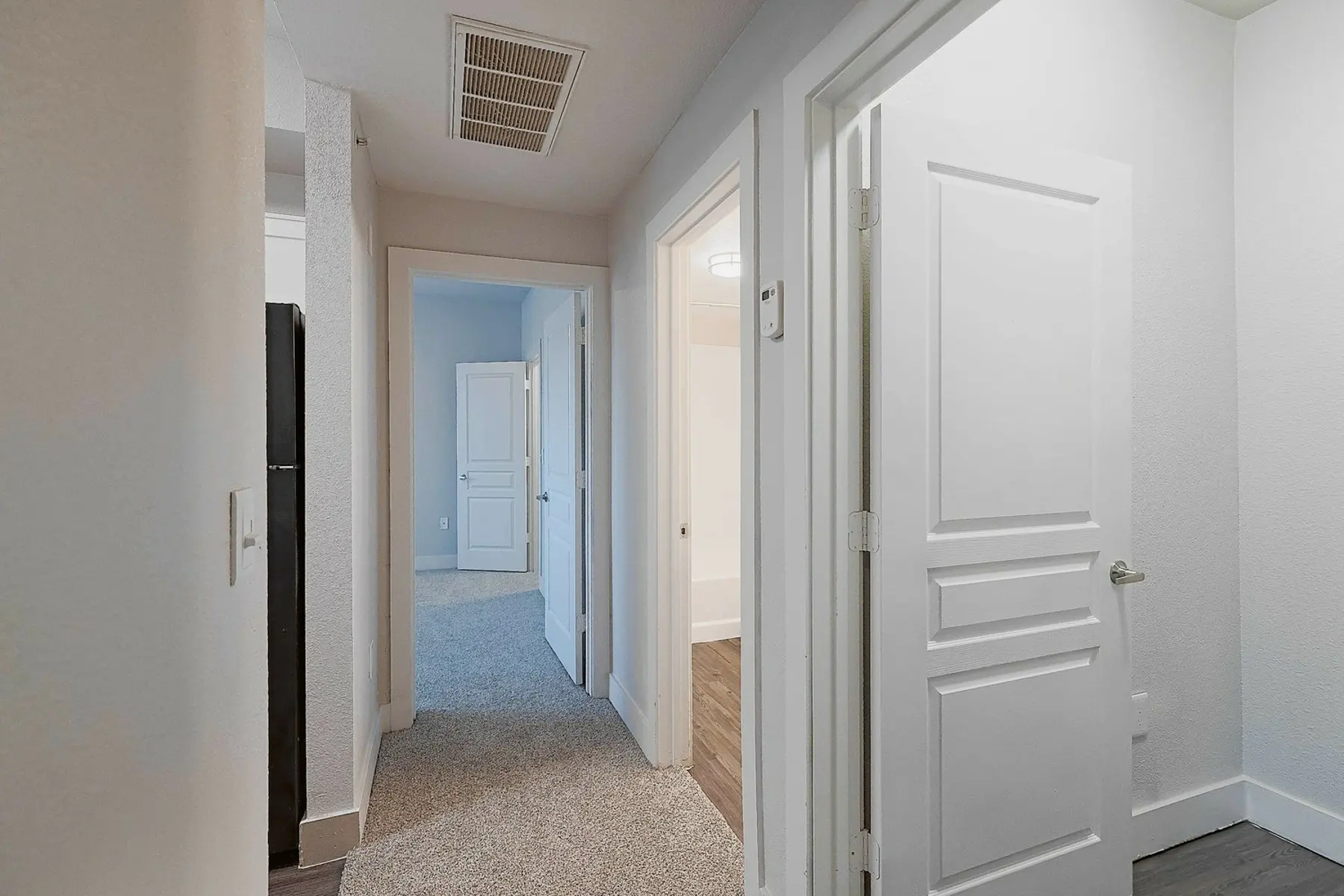 a7b2c772-1e0d-46a3-b53d-0ccc429a142f.jpg a7b2c772-1e0d-46a3-b53d-0ccc429a142f.jpg