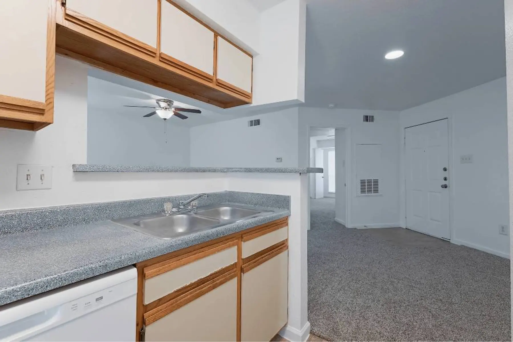 p2527064_Lexington_Hills_1bed_1bath_B_5_2_FloorPlan.jpg p2527064_Lexington_Hills_1bed_1bath_B_5_2_FloorPlan.jpg