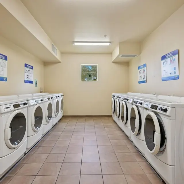 pi-washington-pointe-apartments-17571127497026_lg.jpg pi-washington-pointe-apartments-17571127497026_lg.jpg