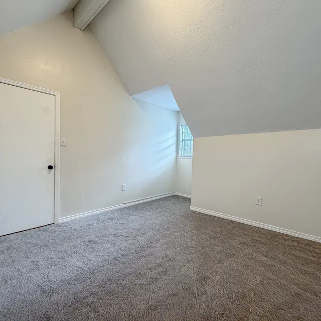 Attic, Empty room, Interior