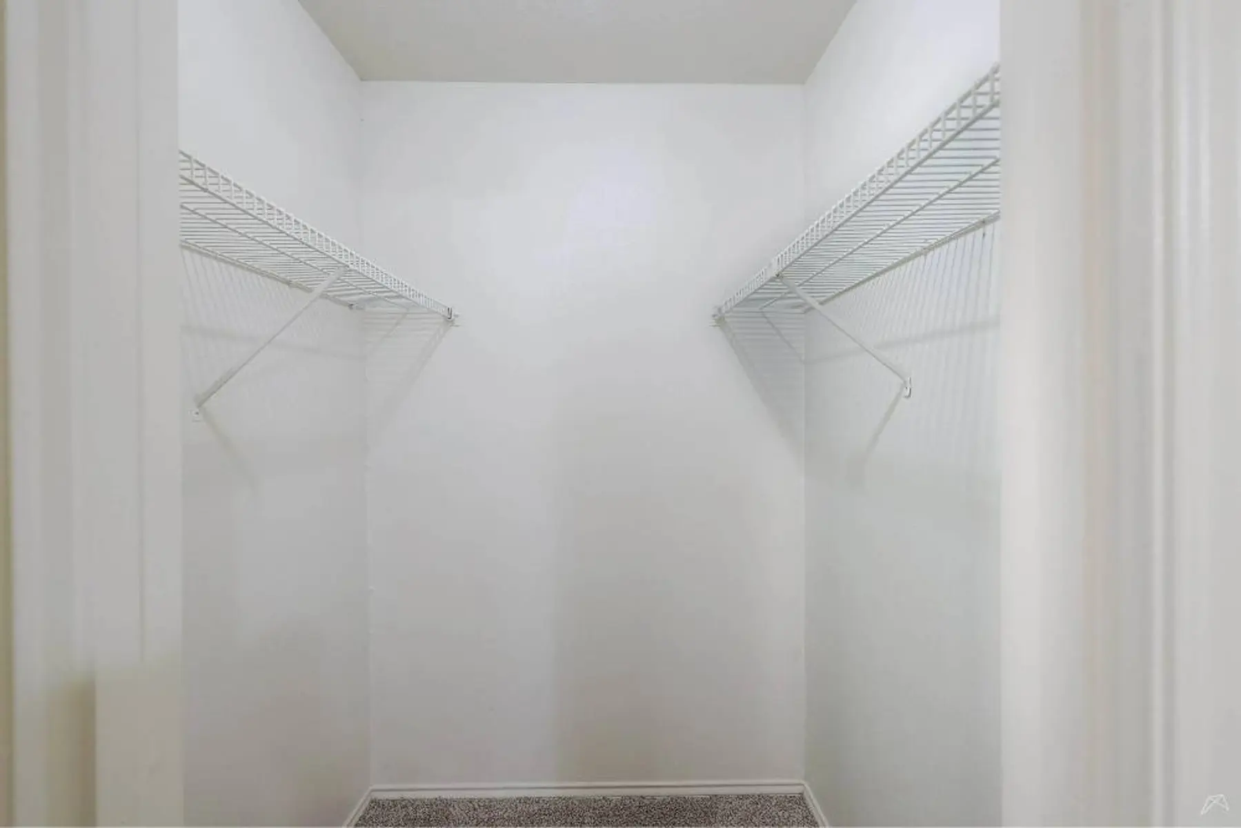 p2527063_Bridge_at_Sterling_Village_Diplomat_9_2_FloorPlan.jpg