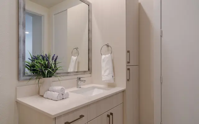 Co/Op Heights - Bathroom