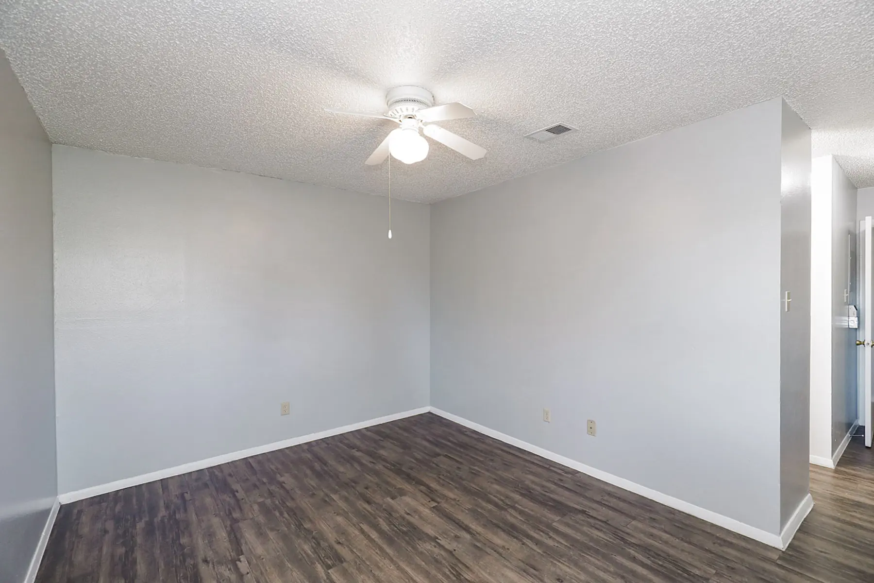 06e188f0-7a94-4ed5-8efb-4d91afd49bdf.jpg 06e188f0-7a94-4ed5-8efb-4d91afd49bdf.jpg