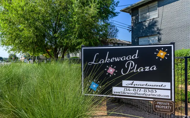 Lakewood-Plaza (1).jpg