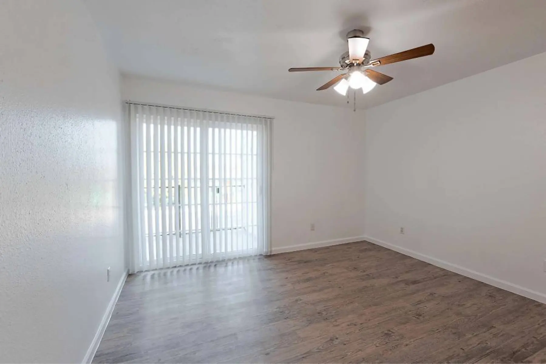 p2527064_Lexington_Hills_2bed_1bath_A_2_2_FloorPlan.jpg