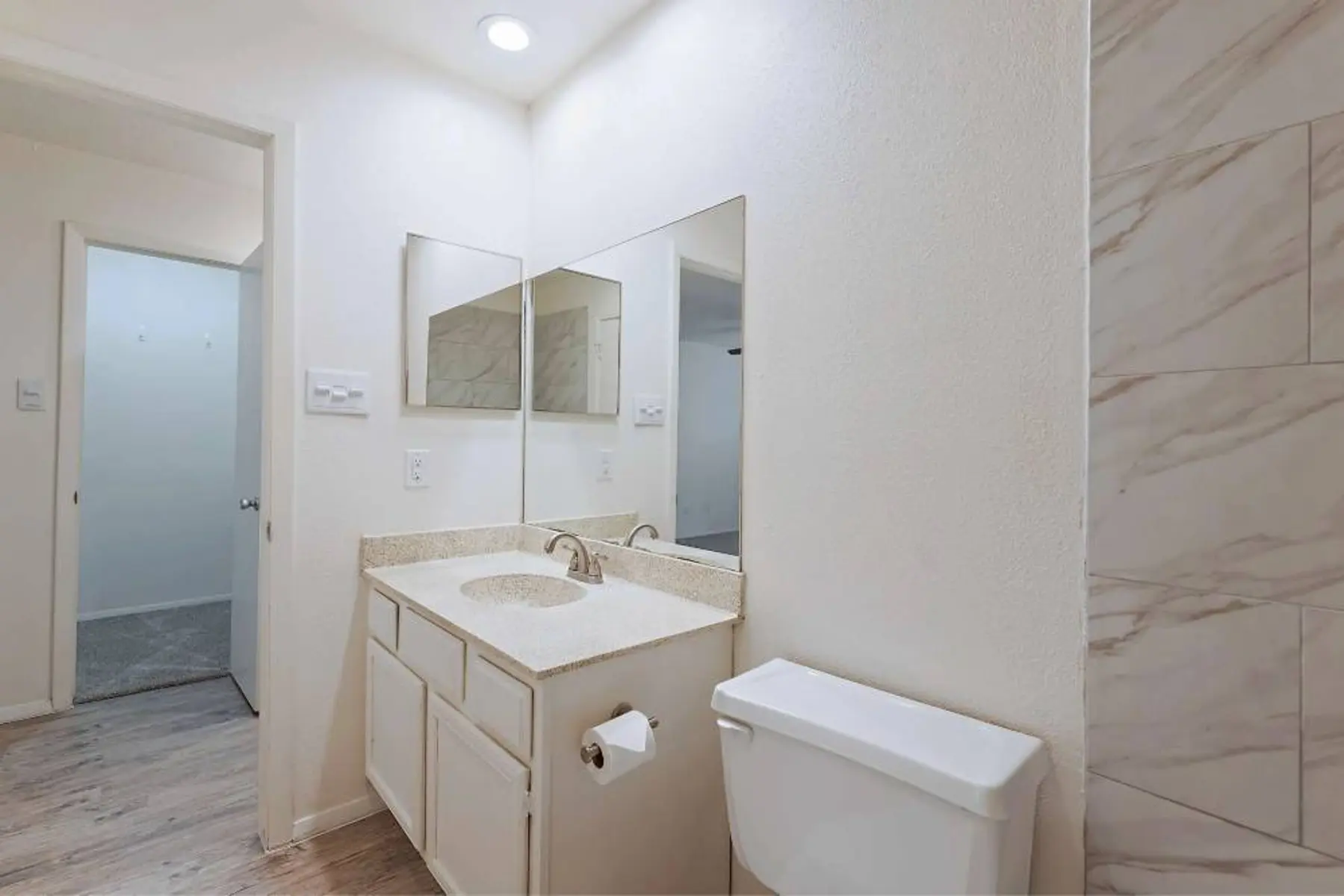 p2527061_Bridge_at_Bent_Tree_Two_Bed_One_Bath10_2_FloorPlan.jpg