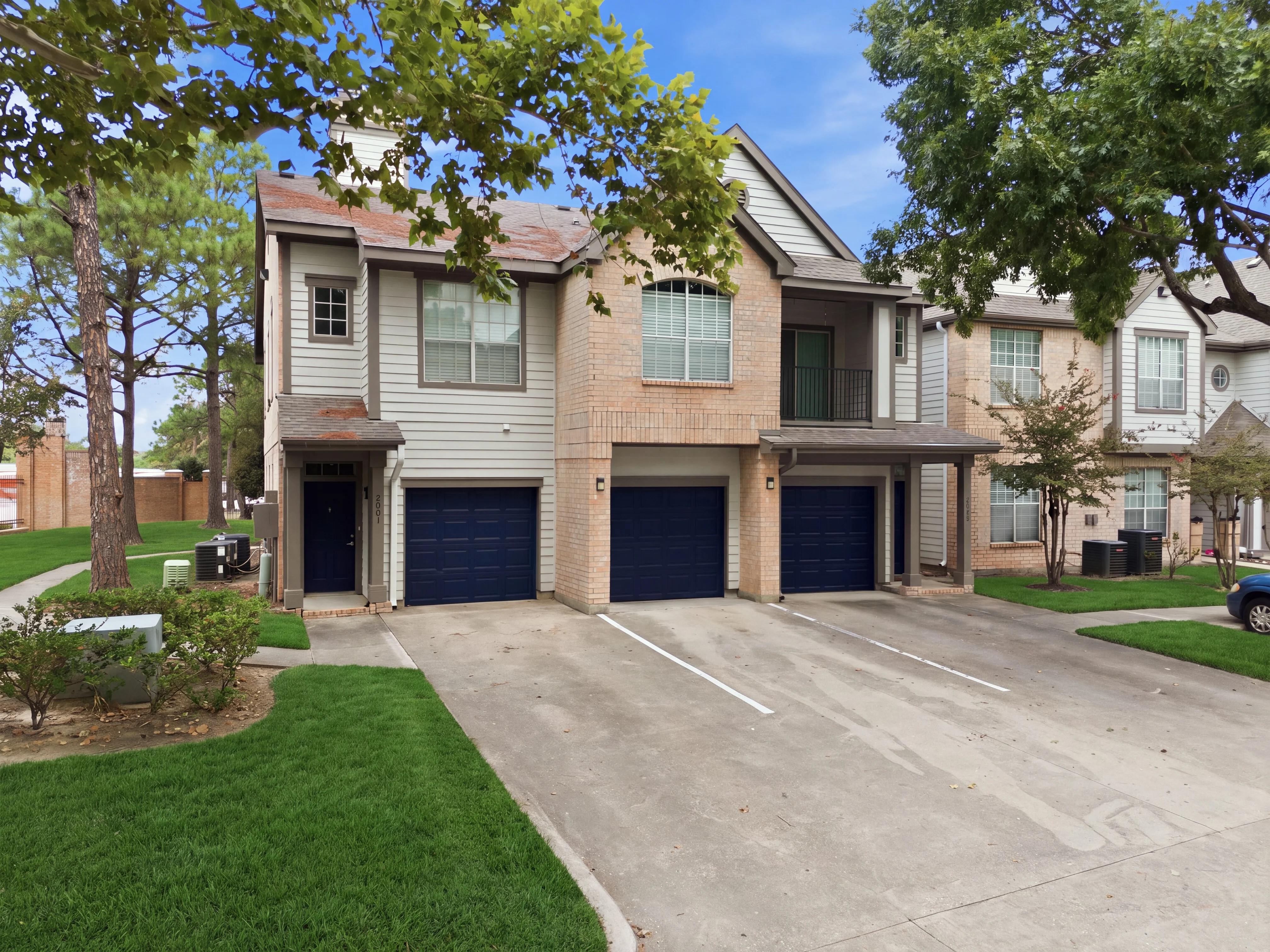 Apartment, Exterior, Garage