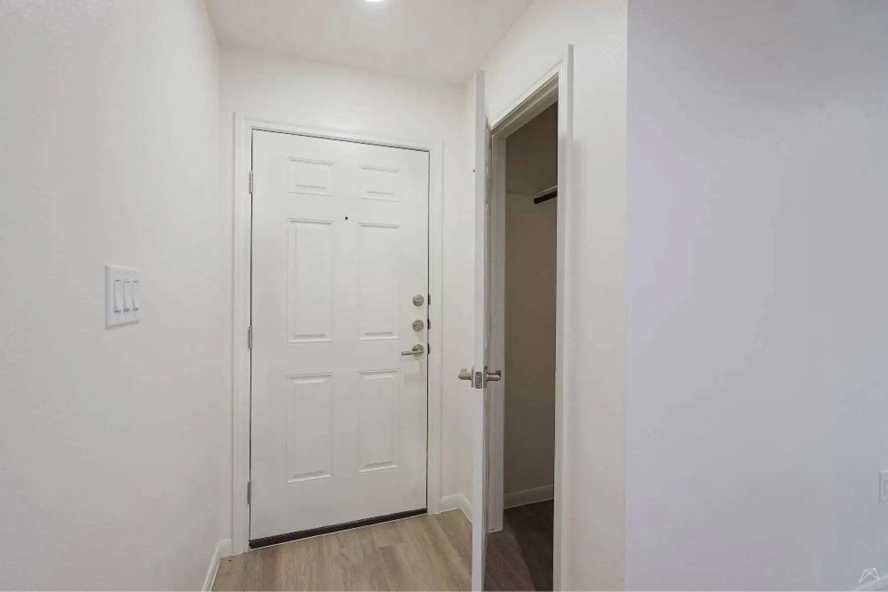 p2527061_Bridge_at_Bent_Tree_Two_Bed_Two_Bath2_2_FloorPlan.jpg