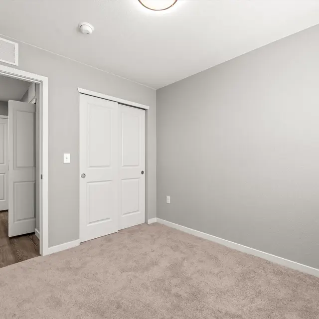 37-Bedroom - Unit 2.jpg 37-Bedroom - Unit 2.jpg