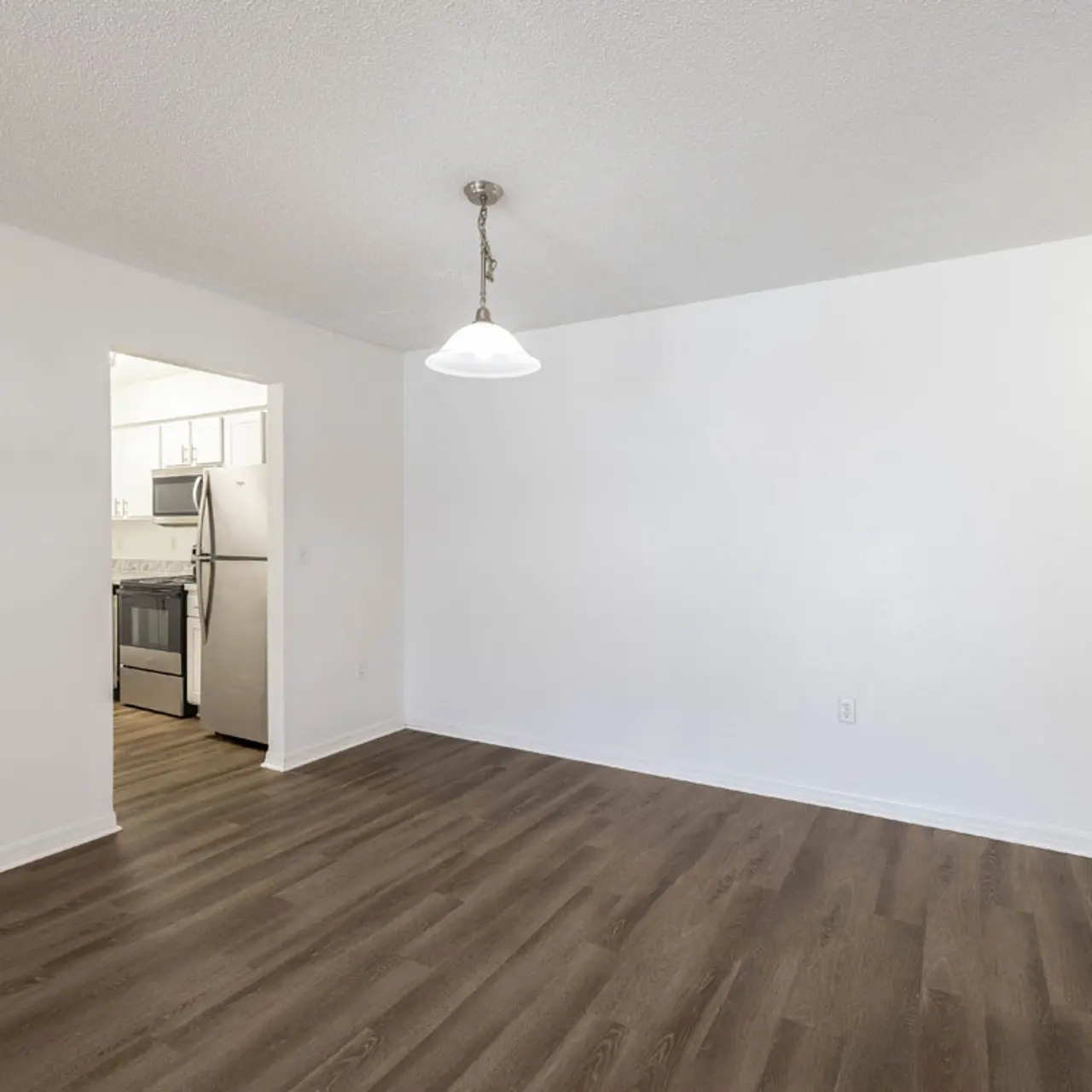 Lakeland Landing - Newly Renovated Homes