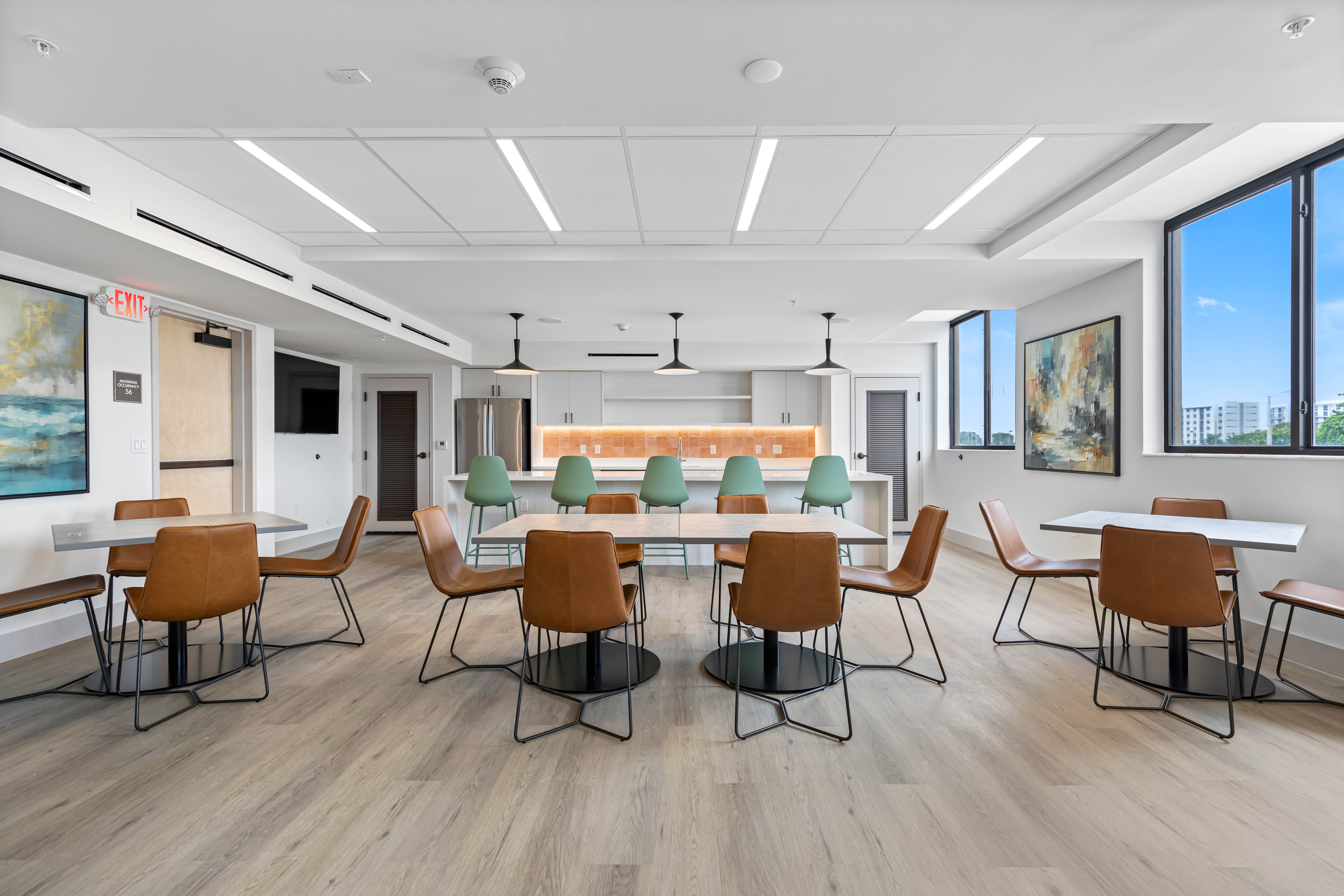 SouthPointe Vista-15.jpg Meeting room, Interior design, Modern office