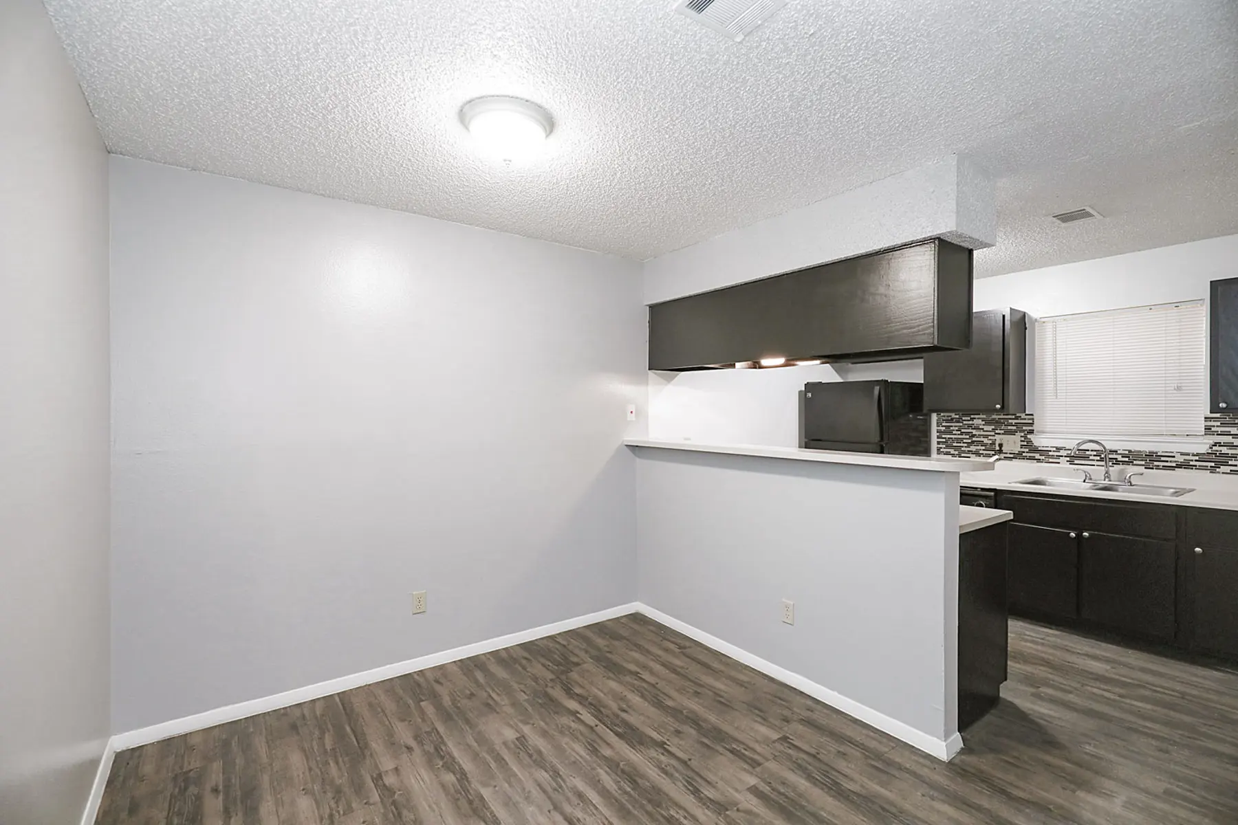 4dc987e1-8a4c-480c-ba67-89d02a197e44.jpg 4dc987e1-8a4c-480c-ba67-89d02a197e44.jpg